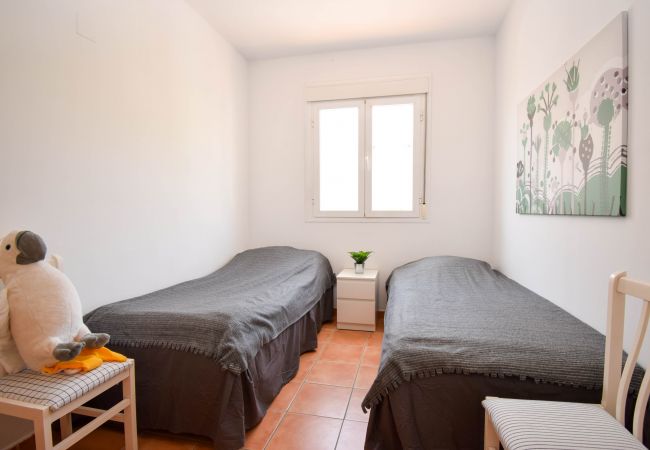 Terraced House in Fuengirola - Ref: 285 Spacious family townhouse with fantastic pool area Terraced House in Fuengirola - Ref: 285 Spacious family townhouse with fantastic pool area