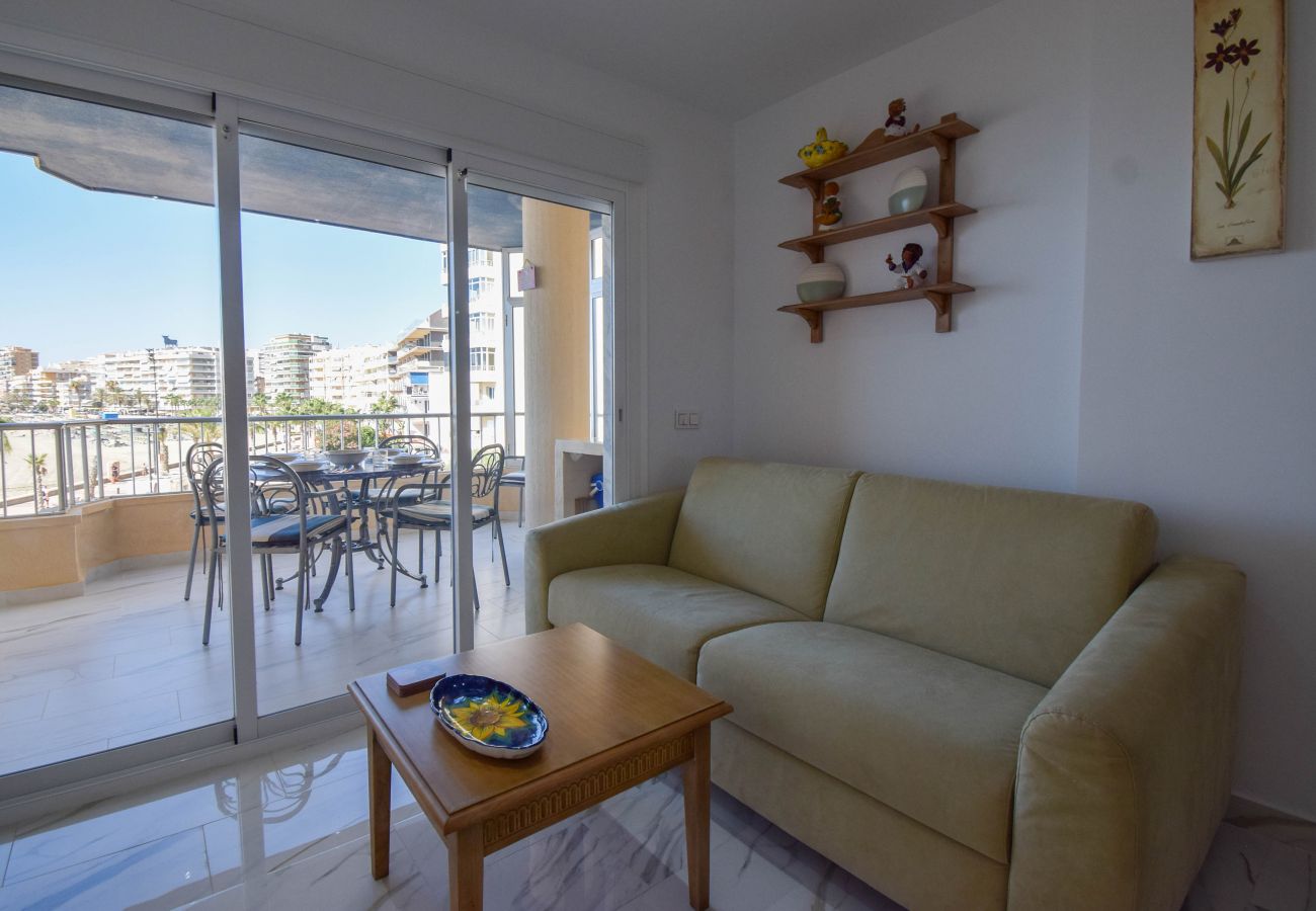 Apartment in Fuengirola - Ref: 289 Beautiful modern seafront apartment in Torreblanca with great views