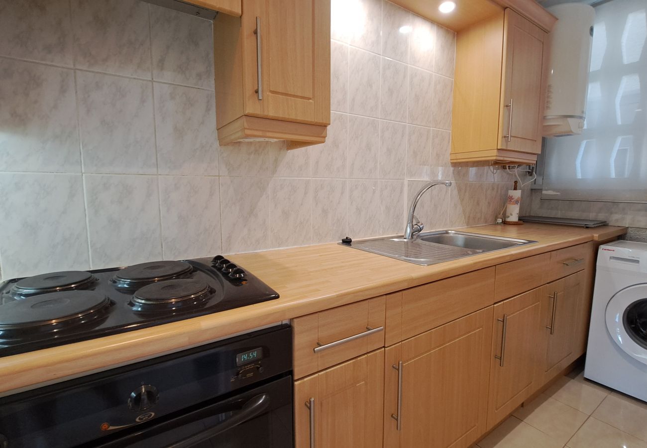 Apartment in Fuengirola - Ref: 227 Beach front apartment with pool and sea views in Torreblanca