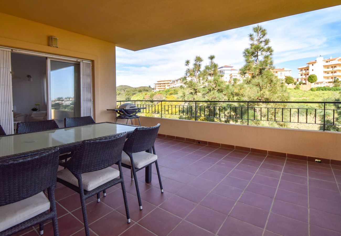 Apartment in Mijas Costa - Ref: 225 Spacious bright apartment close to beach and golf