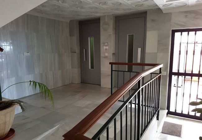 Apartment in Fuengirola - Ref: 302 Beach front apartment in popular Riverina Apartment in Fuengirola - Ref: 302 Beach front apartment in popular Riverina