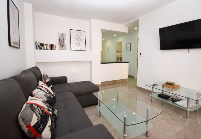 Apartment in Fuengirola - Ref: 302 Beach front apartment in popular Riverina Apartment in Fuengirola - Ref: 302 Beach front apartment in popular Riverina