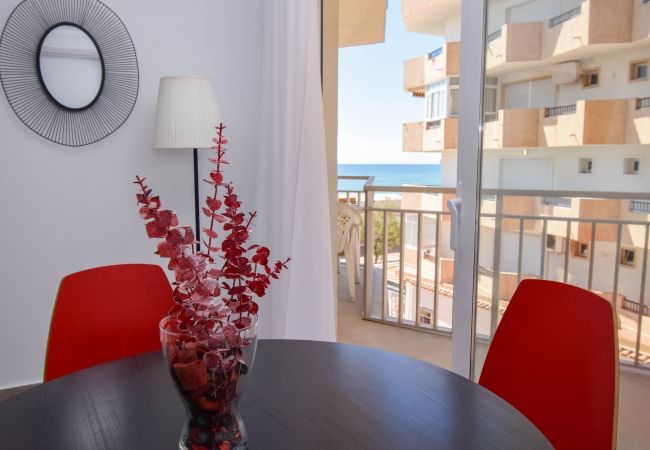 Apartment in Fuengirola - Ref: 302 Beach front apartment in popular Riverina Apartment in Fuengirola - Ref: 302 Beach front apartment in popular Riverina