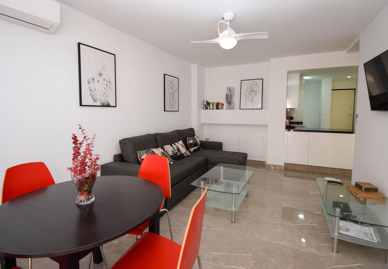 Apartment in Fuengirola - Ref: 302 Beach front apartment in popular Riverina