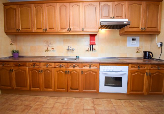 Apartment in Fuengirola - Ref: 249 Great seafront apartment with parking & pool Apartment in Fuengirola - Ref: 249 Great seafront apartment with parking & pool