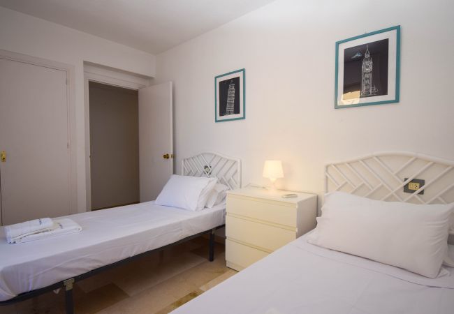 Apartment in Fuengirola - Ref: 315 City apartment with pool 2 minutes from the beach Apartment in Fuengirola - Ref: 315 City apartment with pool 2 minutes from the beach