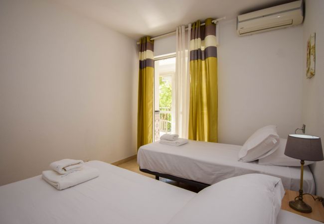 Apartment in Fuengirola - Ref: 315 City apartment with pool 2 minutes from the beach Apartment in Fuengirola - Ref: 315 City apartment with pool 2 minutes from the beach