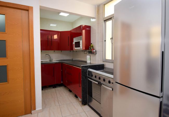 Apartment in Fuengirola - Ref 318 Sea front 2 bedroom apartment in the centre of Fuengirola next to the port Apartment in Fuengirola - Ref 318 Sea front 2 bedroom apartment in the centre of Fuengirola next to the port