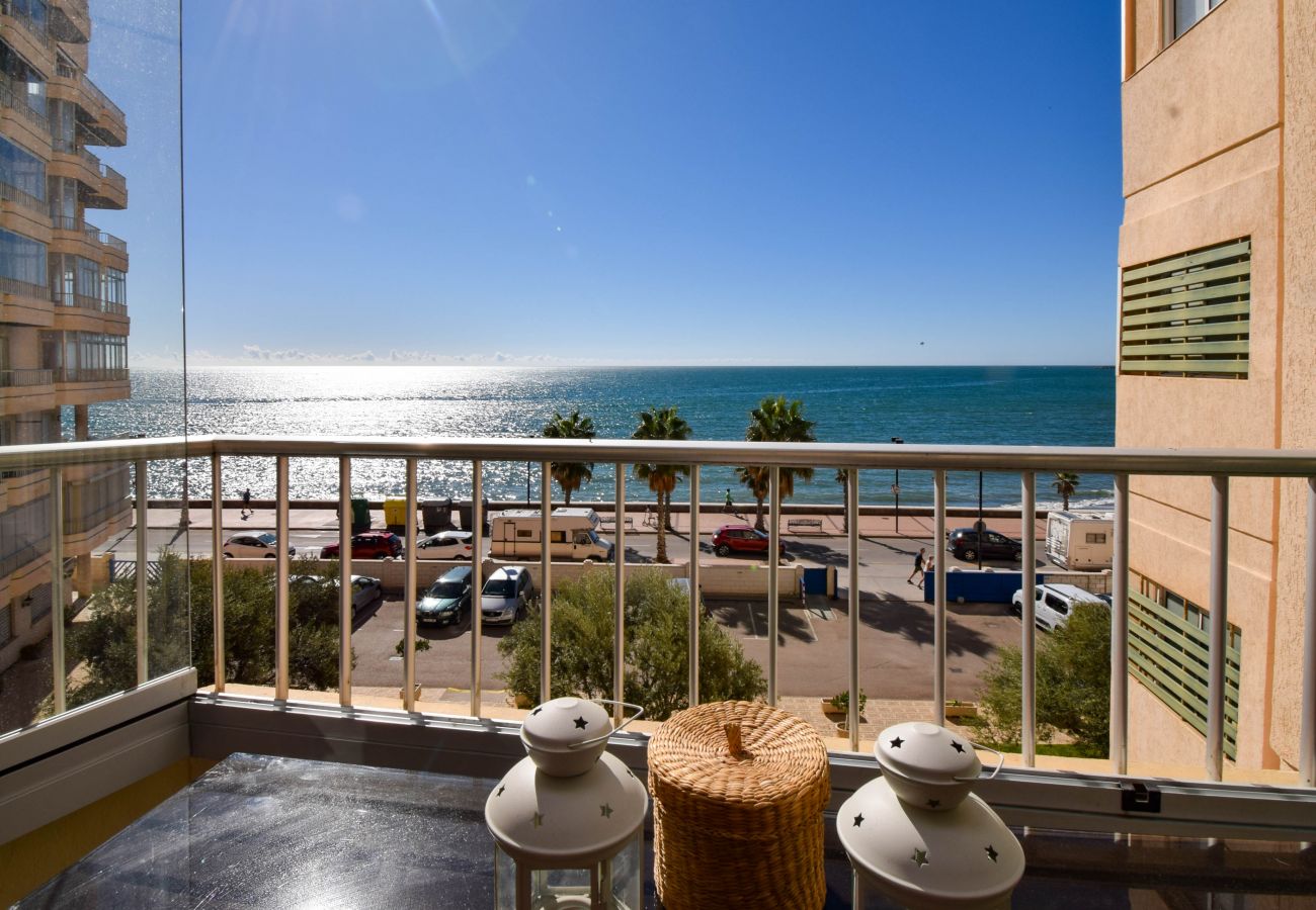 Apartment in Fuengirola - Ref: 322 Sea front modern 3 bedroom apartment with amazing views