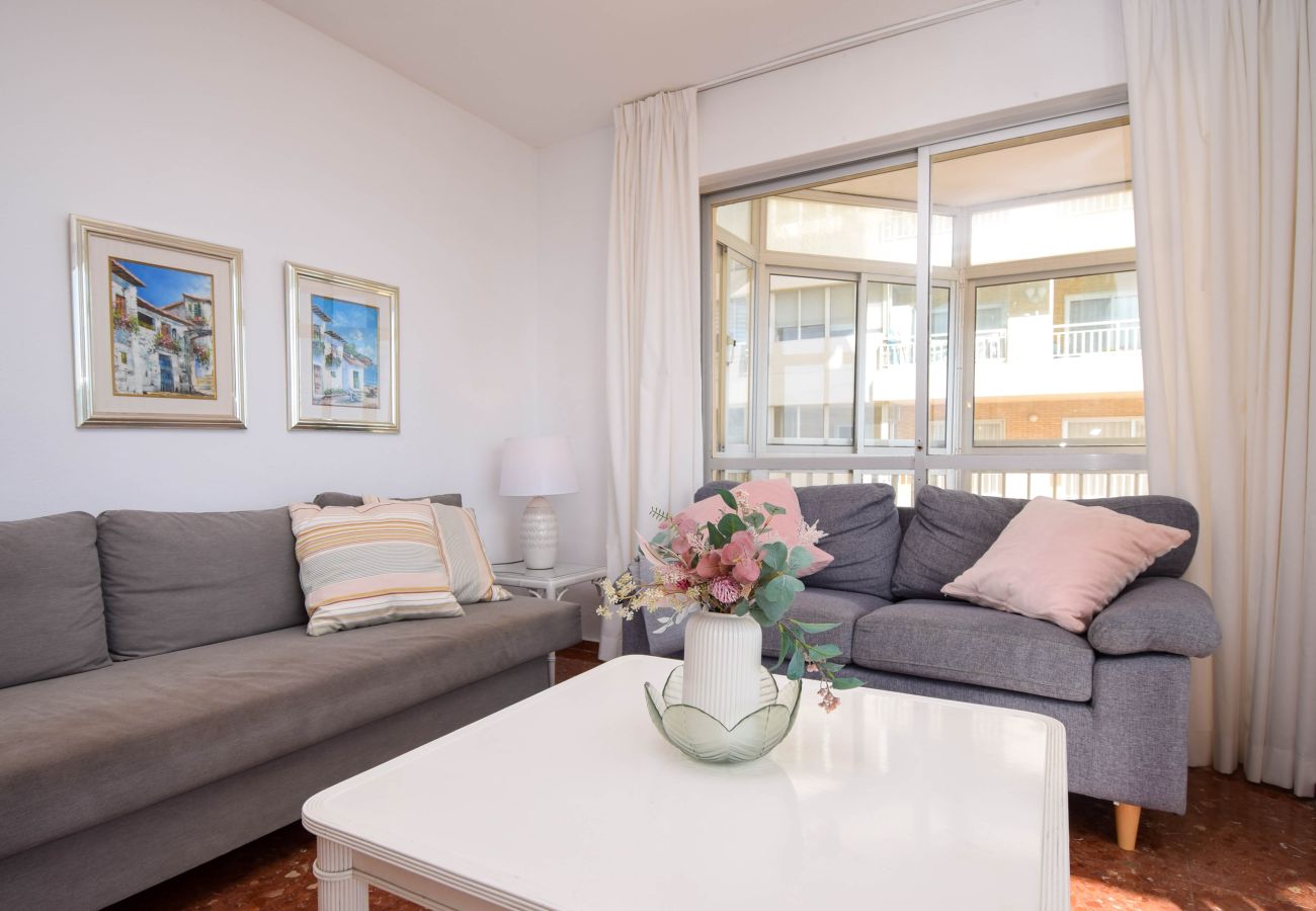 Apartment in Fuengirola - Ref: 320 Beach front apartment in Torreblanca with amazing sea views
