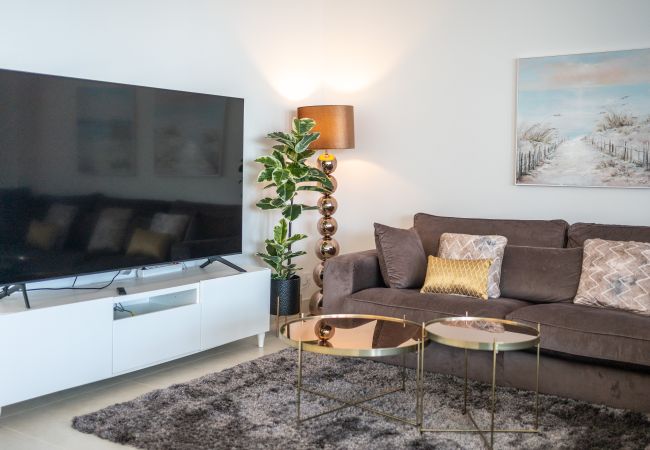 Apartment in Fuengirola - Ref: 323 Luxury modern garden apartment in popular resort