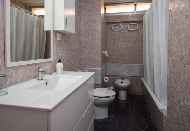 Apartment in Fuengirola - Ref: 326 Beach front apartment on the promenade with beautiful sea view Apartment in Fuengirola - Ref: 326 Beach front apartment on the promenade with beautiful sea view