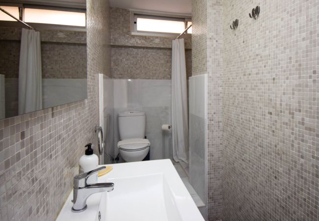 Apartment in Fuengirola - Ref: 326 Beach front apartment on the promenade with beautiful sea view Apartment in Fuengirola - Ref: 326 Beach front apartment on the promenade with beautiful sea view