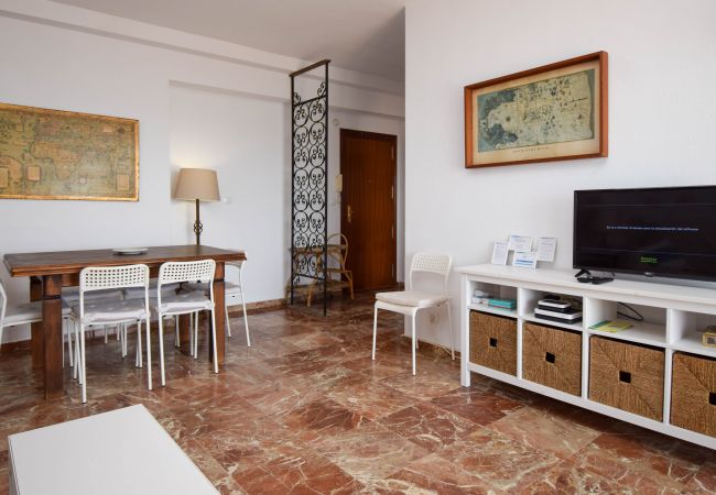 Apartment in Fuengirola - Ref: 326 Beach front apartment on the promenade with beautiful sea view Apartment in Fuengirola - Ref: 326 Beach front apartment on the promenade with beautiful sea view