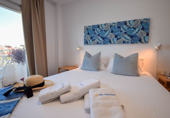 Terraced House in Benalmádena - Ref: 238 - Townhouse with sea views close to the beach Terraced House in Benalmádena - Ref: 238 - Townhouse with sea views close to the beach