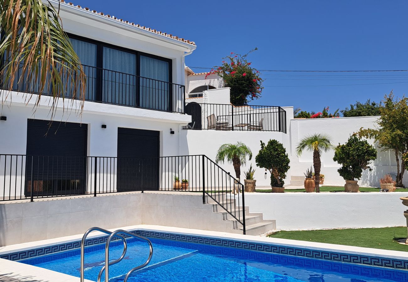 Villa in Fuengirola - Ref: 281 Stunning villa with private pool