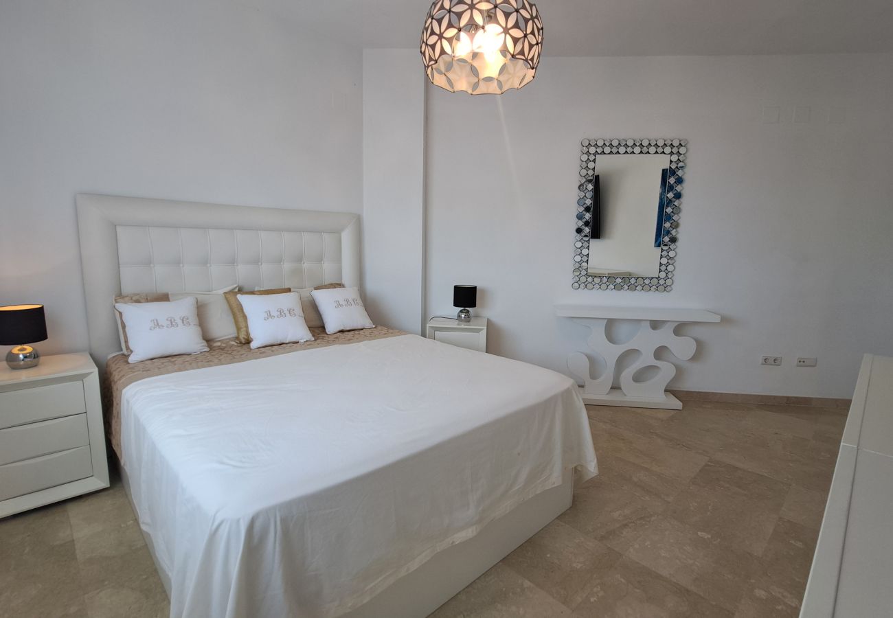 Apartment in Fuengirola - Ref: 287. Fantastic 3 bedroom apartment near the sea