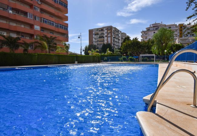 Lägenhet i Fuengirola - Ref: 254 Lägenhet med pool och fantastiskt läge i Los Boliches