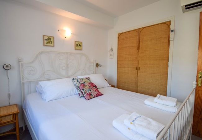 Lägenhet i Fuengirola - Ref: 254 Lägenhet med pool och fantastiskt läge i Los Boliches Lägenhet i Fuengirola - Ref: 254 Lägenhet med pool och fantastiskt läge i Los Boliches