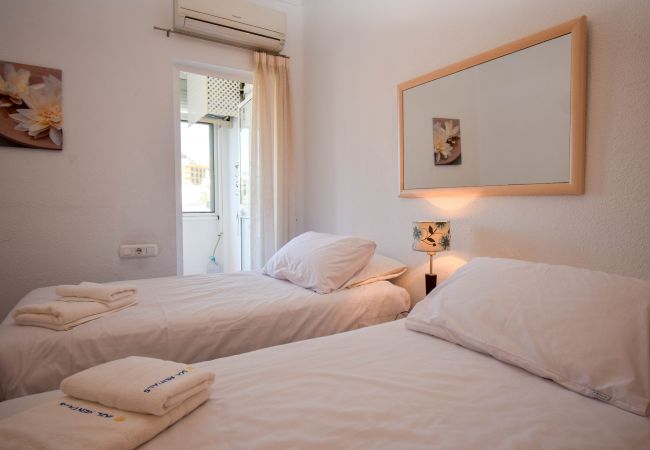Lägenhet i Benalmádena - Ref: 291 Lägenhet med terrass och pool nära stranden Lägenhet i Benalmádena - Ref: 291 Lägenhet med terrass och pool nära stranden