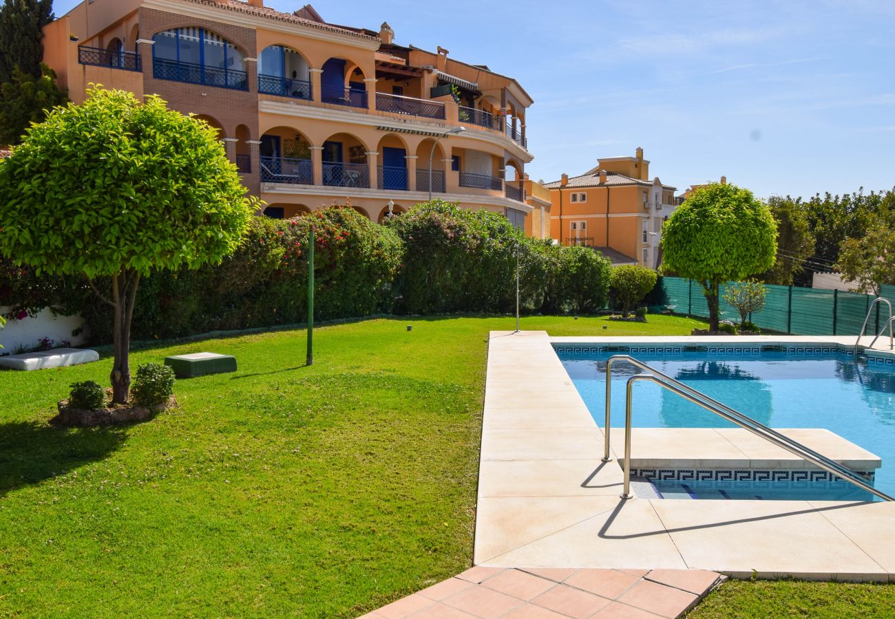 Lägenhet i Benalmádena - Ref: 291 Lägenhet med terrass och pool nära stranden