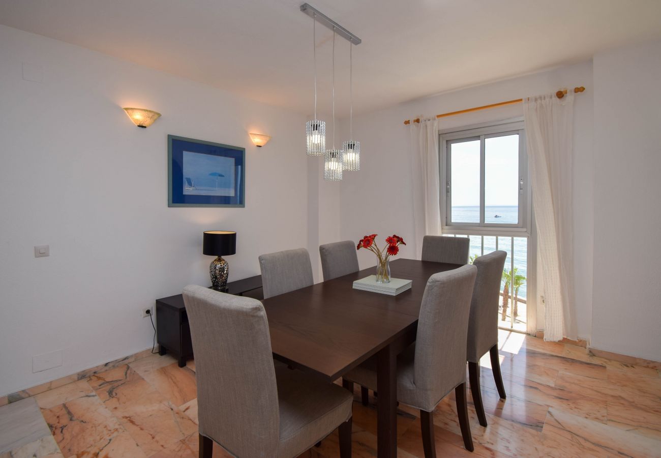 Lägenhet i Fuengirola - Ref: 209 Rymlig lägenhet vid stranden med härlig utsikt i Torreblanca