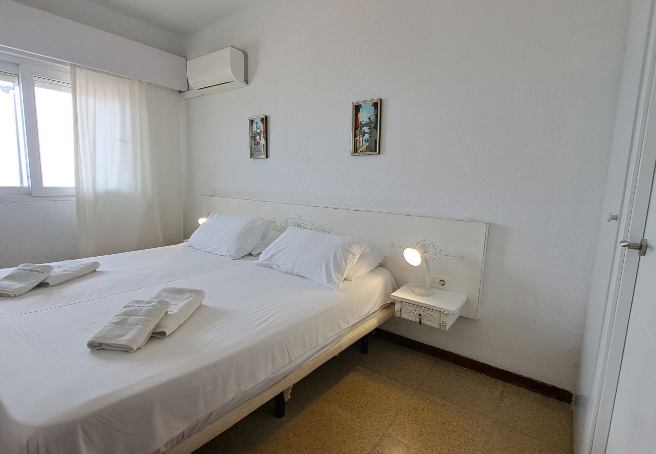 Lägenhet i Fuengirola - Ref: 237 Strandnära lägenhet i Carvajal med fantastisk havsutsikt