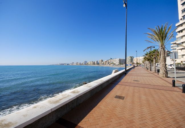 Lägenhet i Fuengirola - Ref: 257 Strandnära lägenhet med fantastisk utsikt över Medelhavet Lägenhet i Fuengirola - Ref: 257 Strandnära lägenhet med fantastisk utsikt över Medelhavet