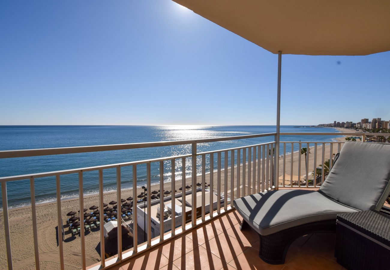 Lägenhet i Fuengirola - Ref: 200  Strandnära lägenhet med pool och fantastisk havsutsikt