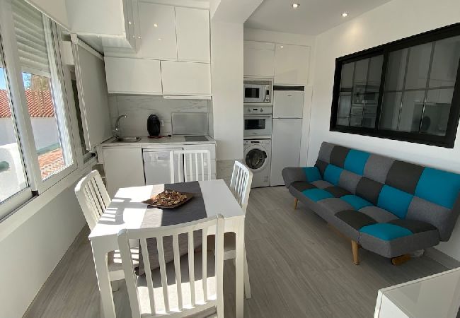 Lägenhet i Fuengirola - Ref: 277 Elegant boutiquelägenhet med 1,5 sovrum och pool