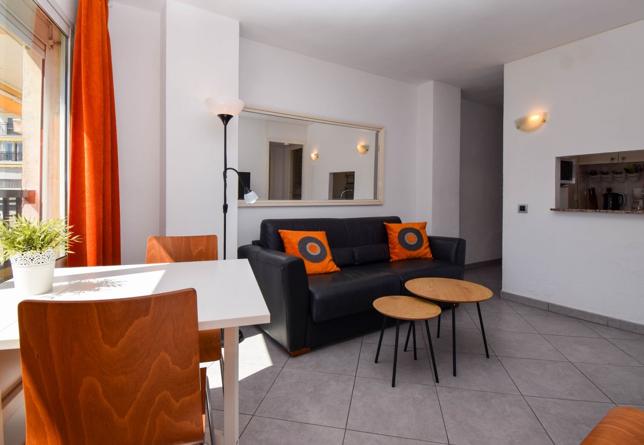 Lägenhet i Fuengirola - Ref: 228 Lägenhet med 1 sovrum vid stranden med havsutsikt i Los Boliches