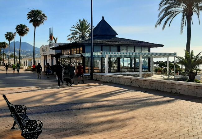 Lägenhet i Fuengirola - Ref: 248 Lägenhet bredvid stranden med havsutsikt och pool Lägenhet i Fuengirola - Ref: 248 Lägenhet bredvid stranden med havsutsikt och pool
