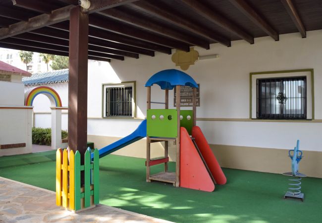 Lägenhet i Fuengirola - Ref: 248 Lägenhet bredvid stranden med havsutsikt och pool Lägenhet i Fuengirola - Ref: 248 Lägenhet bredvid stranden med havsutsikt och pool