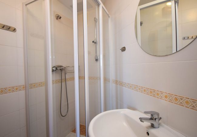 Lägenhet i Fuengirola - Ref: 295 Lägenhet med pool 2 min från stranden Lägenhet i Fuengirola - Ref: 295 Lägenhet med pool 2 min från stranden