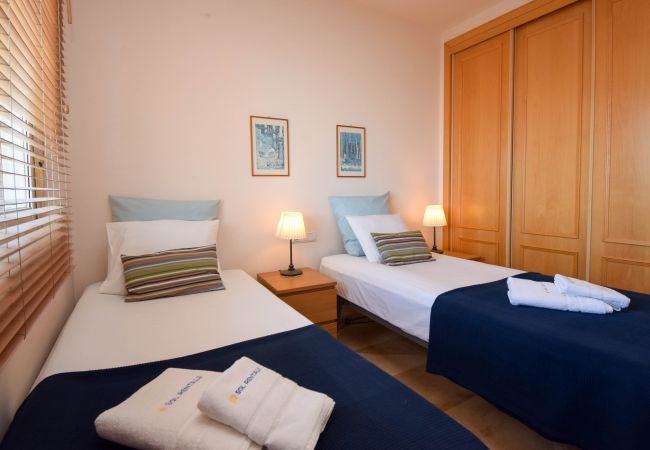 Lägenhet i Fuengirola - Ref: 295 Lägenhet med pool 2 min från stranden Lägenhet i Fuengirola - Ref: 295 Lägenhet med pool 2 min från stranden