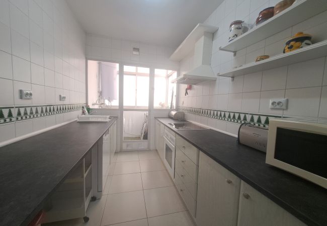 Lägenhet i Fuengirola - Ref: 299 Strandnära lägenhet med 4 sovrum och pool i Fuengirola Lägenhet i Fuengirola - Ref: 299 Strandnära lägenhet med 4 sovrum och pool i Fuengirola