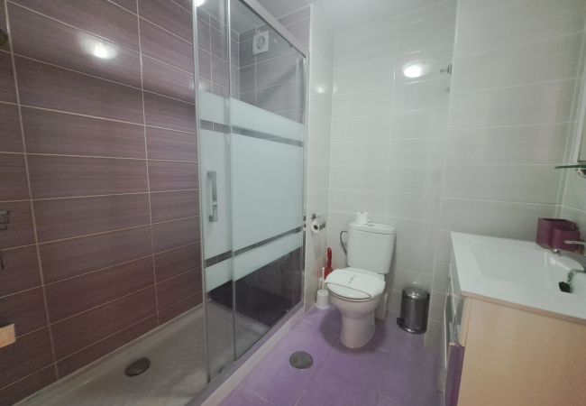 Lägenhet i Fuengirola - Ref: 299 Strandnära lägenhet med 4 sovrum och pool i Fuengirola Lägenhet i Fuengirola - Ref: 299 Strandnära lägenhet med 4 sovrum och pool i Fuengirola