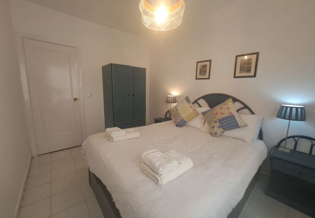 Lägenhet i Fuengirola - Ref: 299 Strandnära lägenhet med 4 sovrum och pool i Fuengirola Lägenhet i Fuengirola - Ref: 299 Strandnära lägenhet med 4 sovrum och pool i Fuengirola