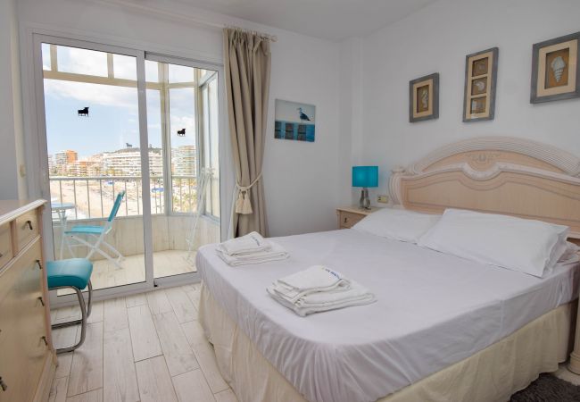 Lägenhet i Fuengirola - Ref: 271 Härlig hörnlägenhet vid stranden med havsutsikt Lägenhet i Fuengirola - Ref: 271 Härlig hörnlägenhet vid stranden med havsutsikt