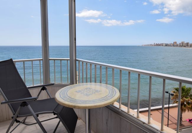 Lägenhet i Fuengirola - Ref: 271 Härlig hörnlägenhet vid stranden med havsutsikt Lägenhet i Fuengirola - Ref: 271 Härlig hörnlägenhet vid stranden med havsutsikt