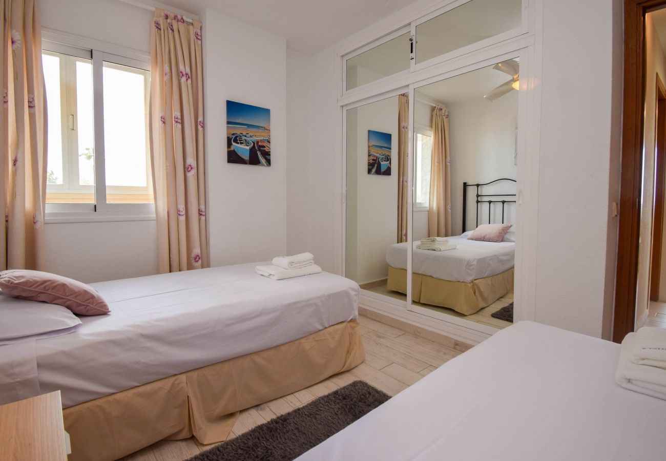 Lägenhet i Fuengirola - Ref: 271 Härlig hörnlägenhet vid stranden med havsutsikt