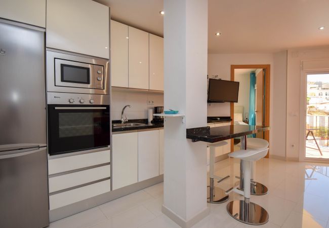 Lägenhet i Fuengirola - Ref: 250 Modern lägenhet med 1 sovrum och utsikt över poolen med havsutsikt Lägenhet i Fuengirola - Ref: 250 Modern lägenhet med 1 sovrum och utsikt över poolen med havsutsikt