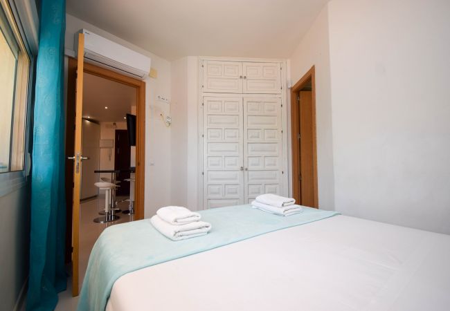 Lägenhet i Fuengirola - Ref: 250 Modern lägenhet med 1 sovrum och utsikt över poolen med havsutsikt Lägenhet i Fuengirola - Ref: 250 Modern lägenhet med 1 sovrum och utsikt över poolen med havsutsikt