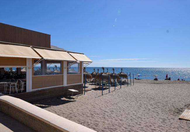 Lägenhet i Fuengirola - Ref: 250 Modern lägenhet med 1 sovrum och utsikt över poolen med havsutsikt Lägenhet i Fuengirola - Ref: 250 Modern lägenhet med 1 sovrum och utsikt över poolen med havsutsikt