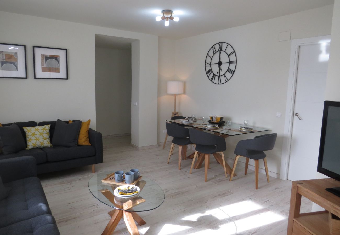 Lägenhet i Fuengirola - Ref: 311 Renoverad och modern hörnlägenhet vid stranden i Torreblanca