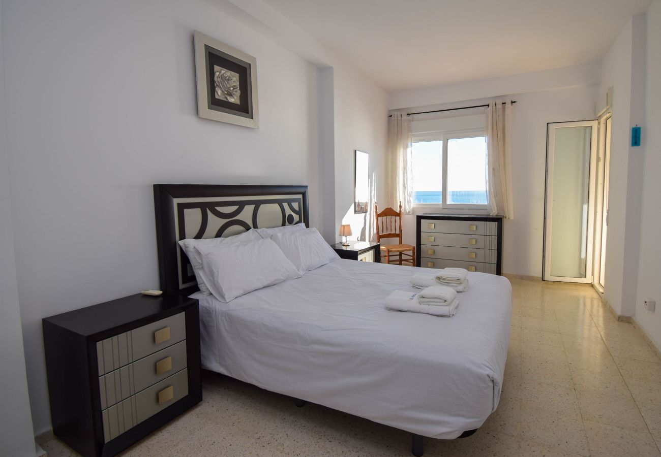Lägenhet i Fuengirola - Ref: 266 Lägenhet vid strandpromenaden med fantastisk havsutsikt i Torreblanca