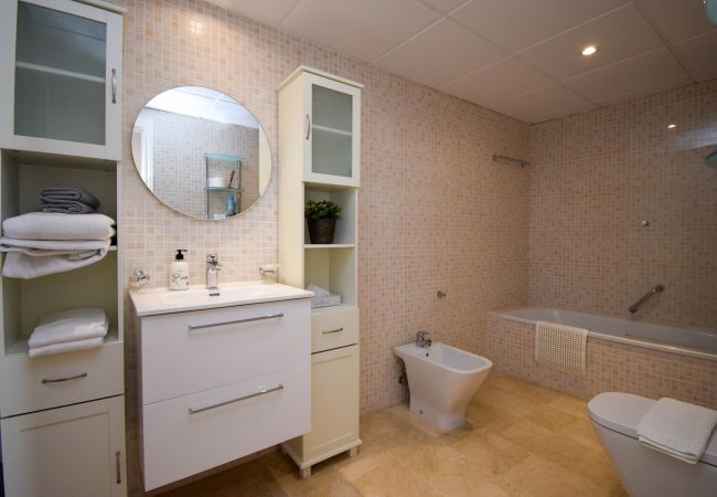 Lägenhet i Fuengirola - Ref: 245 Modern lägenhet i Mijas/Fuengirola med havsutsikt i populär familjeresort Lägenhet i Fuengirola - Ref: 245 Modern lägenhet i Mijas/Fuengirola med havsutsikt i populär familjeresort