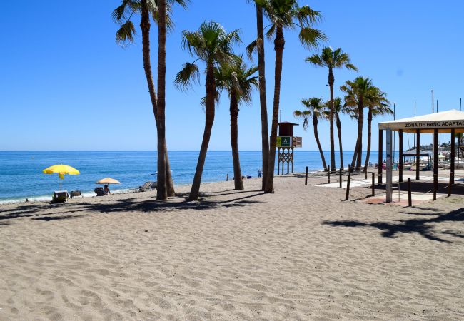 Lägenhet i La Cala de Mijas - Ref: 233 Modern lägenhet med 3 sovrum intill stranden i La Cala