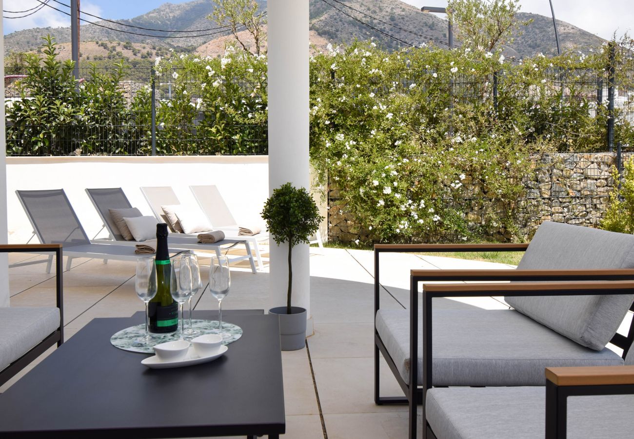 Lägenhet i Fuengirola - Ref: 273 Ljus modern trädgårdslägenhet i populära Higueron West