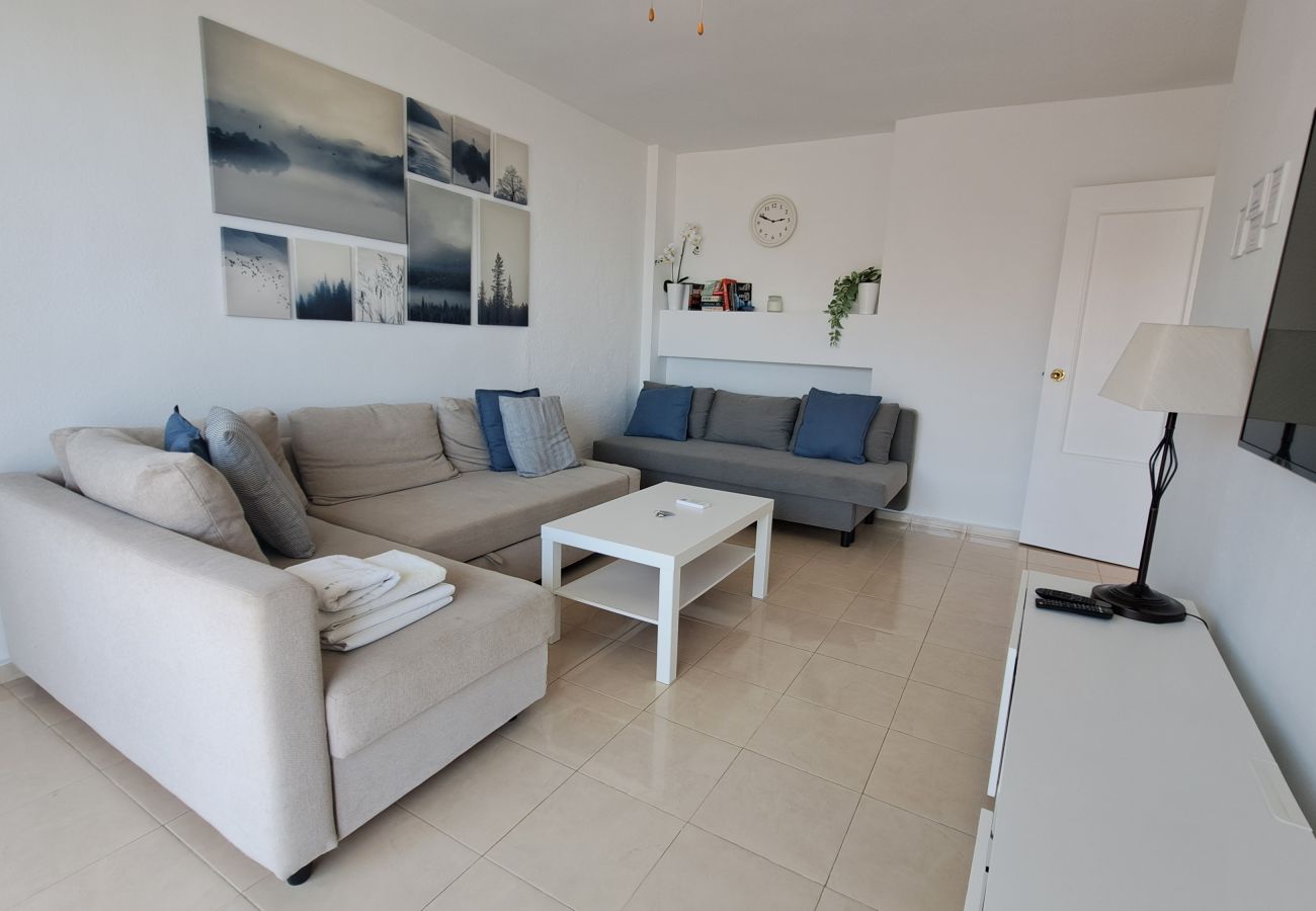 Lägenhet i Fuengirola - Ref: 227 Strandnära lägenhet med pool och havsutsikt i Torreblanca